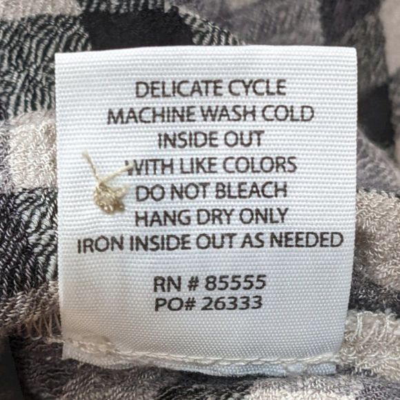 Pistola Women's Cream and Black Plaid Long Sleeve Button Down Shirt size S - Picture 9 of 9